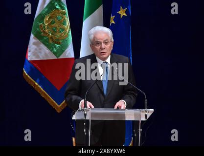 Il Presidente della Repubblica Sergio Mattarella alla commémoazione della strage di piazza della Loggia al Teatro Grande di Brescia, Italie. Marted&#xec ; 28 maggio 2024 - Cronaca Politica (Foto Giuseppe Zanardelli /LaPresse) Président de la République Sergio Mattarella à la commémoration du massacre de Piazza della Loggia au Teatro Grande de Brescia, Italie. Mardi 28 mai 2024 (photo Giuseppe Zanardelli /LaPresse) Banque D'Images