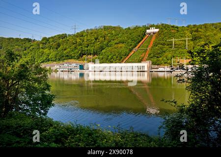 Ancienne centrale à accumulation pompée de Koepchenwerk sur le lac Hengstey, Allemagne, Rhénanie du Nord-Westphalie, région de la Ruhr, Herdecke Banque D'Images