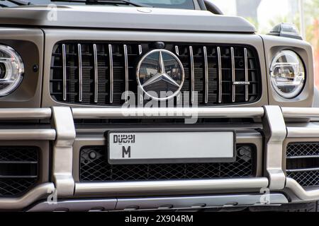 Gros plan de l'avant de Mercedes-Benz G63 AMG. Banque D'Images