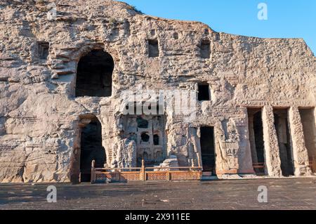 Temple bouddhiste suspendu aux grottes de Yungang à Datong, Shanxi, Chine Banque D'Images