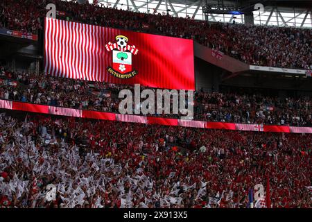 Fans de Southampton - Leeds United v Southampton, Sky Bet Championship Play Off final, stade de Wembley, Londres, Royaume-Uni - 26 mai 2024 usage éditorial uniquement - des restrictions DataCo s'appliquent Banque D'Images