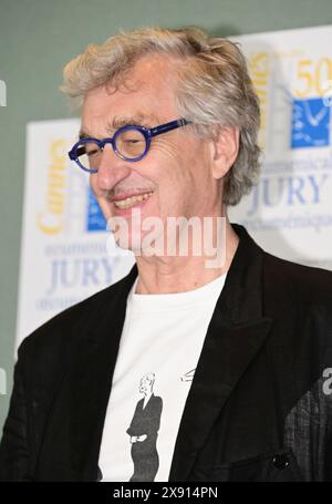 Wim Wenders, pour recevoir le Prix spécial du jury œcuménique Prix du jury œcuménique 77e Festival de Cannes 24 mai 2024 crédit:Jacky Godard/Photo12 Banque D'Images