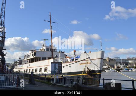 Le Balmoral dans le port de Bristol. Bristol, Angleterre, Royaume-Uni. 26 février 2024. Banque D'Images