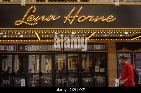 SIX la comédie musicale au théâtre Lena Horne sur Broadway à Manhattan NYC Banque D'Images