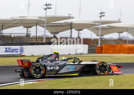 03 SETTE CAMARA Sergio (soutien-gorge), ERT Formula E Team, ERT X24, action lors de l'ePrix de Shanghai 2024, 8e meeting du Championnat du monde ABB FIA Formula E 2023-24, sur le circuit international de Shanghai du 24 au 26 mai 2024 à Shanghai, Chine Banque D'Images