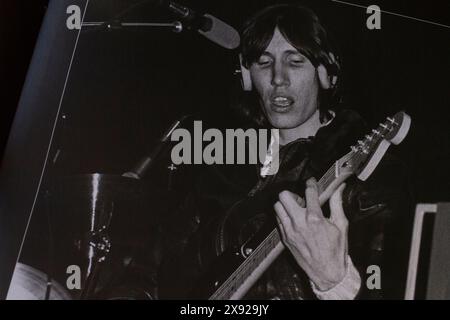 Portrait de Roger Waters dans le livre de l'album Animals de Pink Floyd (version : remix 2018). Banque D'Images