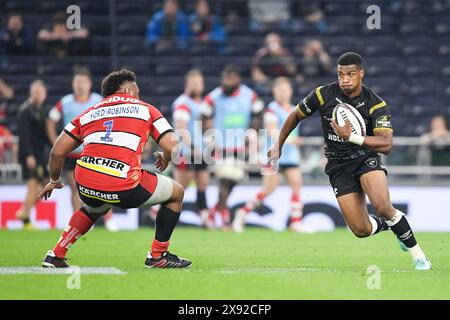 Hollywoodbets Sharks Scrum-Half Grant Williams (9 ans) et Jamal Ford-Robinson (1 an) de Gloucester Rugby lors de l'European Rugby Challenge Cup, finale de rugby à xv entre Gloucester Rugby et Hollywoodbets Sharks le 24 mai 2024 au Tottenham Hotspur Stadium à Londres, en Angleterre Banque D'Images