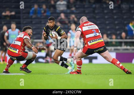 Hollywoodbets Sharks Scrum-Half Grant Williams (9 ans) et Jamal Ford-Robinson (1 an), Fraser Balmain (3 ans) de Gloucester Rugby lors de l'European Rugby Challenge Cup, finale de rugby à xv entre Gloucester Rugby et Hollywoodbets Sharks le 24 mai 2024 au Tottenham Hotspur Stadium à Londres, en Angleterre Banque D'Images