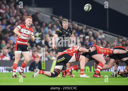 Gloucester Rugby Scrum Half Caolan Englefield (9 ans) lors de l'European Rugby Challenge Cup, finale de rugby à xv entre Gloucester Rugby et Hollywoodbets Sharks le 24 mai 2024 au Tottenham Hotspur Stadium à Londres, en Angleterre Banque D'Images