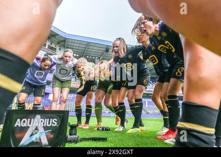 Anderlecht, Belgique. 25 mai 2024. Équipe Anderlecht photographiée avant un match de football féminin entre le RSC Anderlecht et les KRC Genk Ladies lors de la 10 ème et dernière journée des play offs de la saison 2023 - 2024 de la Super League belge Lotto Womens, le samedi 25 mai 2024 à Anderlecht, Belgique . Crédit : Sportpix/Alamy Live News Banque D'Images