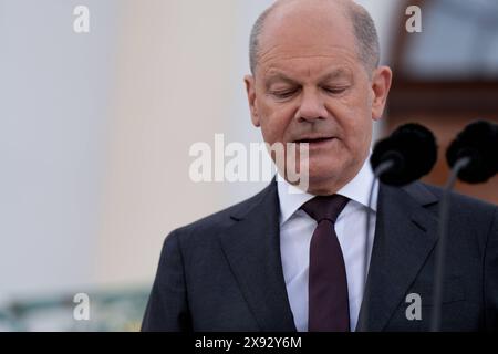 Deutsch-Französischer Ministerrat in Schloss Meseberg Deutsch-Französischer Ministerrat im Gästehaus der Bundesregierung, Schloss Meseberg Bundeskanzler Olaf Scholz Pressekonferenz Berlin GER *** Conseil des ministres germano-français in Schloss Meseberg Conseil des ministres germano-français in the Federal Government Guest House, Schloss Meseberg Chancelier Olaf Federal Scholz Berlin GER Banque D'Images