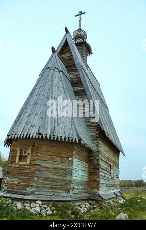 Église d'Elijah Prophète du village Haut Berezovets, 17ème siècle. Bague d'or de Russie. Kostroma, Russie Banque D'Images