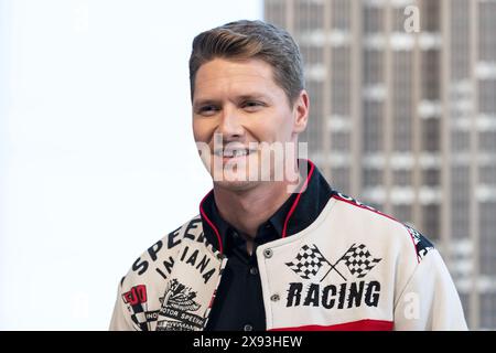 West point, New York, États-Unis. 28 mai 2024. Josef Newgarden, lauréat de 2024 Indy 500 pour la 2ème année consécutive, visite l'Empire State Building à New York le 28 mai 2024 (crédit image : © Lev Radin/ZUMA Press Wire) USAGE ÉDITORIAL SEULEMENT! Non destiné à UN USAGE commercial ! Banque D'Images