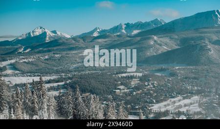 Vue panoramique de Zakopane, Pologne vue de la station de montagne Gubalowka Banque D'Images