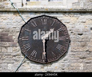 Horloge de l'église St Mary the Virgin, Bozeat, Northamptonshire, Angleterre, Royaume-Uni Banque D'Images