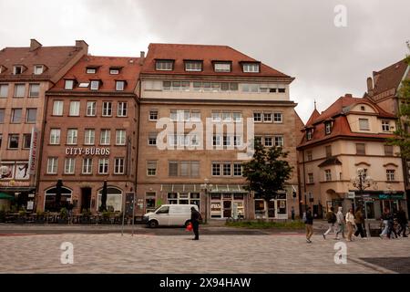 NUREMBERG, ALLEMAGNE - 17 MAI 2024 : dans la rue de la vieille ville de Nuremberg Banque D'Images