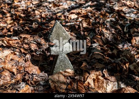 Cimetière traditionnel, Grande île Santa Cruz, Zamboanga, Mindanao, Philippines, Asie du Sud-est, Asie Banque D'Images