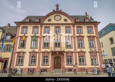 Hôtel de ville historique, Hauptstrasse, Offenburg, Bade-Württemberg, Allemagne, Historisches Rathaus, Hauptstraße, Offenburg, Bade-Württemberg, Deutschland Banque D'Images