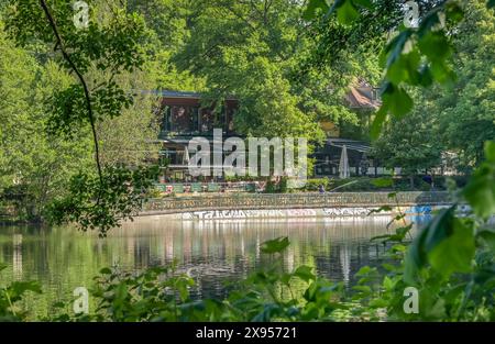 Jardin de bière Fischerhütte à Schlachtensee, Zehlendorf, Steglitz-Zehlendorf, Berlin, Allemagne, Biergarten Fischerhütte am Schlachtensee, Zehlendorf, Ste Banque D'Images