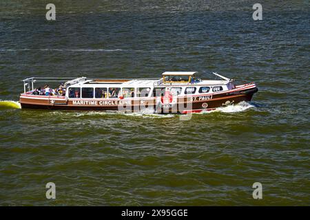 Pauli-Barkasse der maritime Circle Line im Hafen von Hamburg, Deutschland Banque D'Images