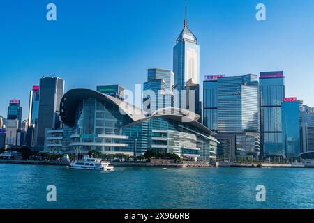 Gratte-ciel dans le port de Victoria, Hong Kong, Chine, Asie Banque D'Images