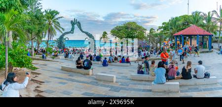 Vue du parc Los Fundadores, Playa del Carmen, Quintana Roo, Côte des Caraïbes, péninsule du Yucatan, Riviera Maya, Mexique, Amérique du Nord Banque D'Images