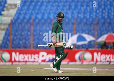 Litton Kumar Das lors du troisième match international T20 contre le Zimbabwe au stade Zahur Ahmed Chowdhury, Sagorika, Chattogram, Bangladesh, 7 mai, Banque D'Images