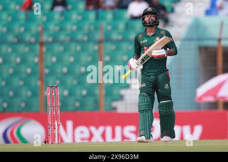 Tawhid Hridoy lors du troisième match international T20 contre le Zimbabwe au stade Zahur Ahmed Chowdhury, Sagorika, Chattogram, Bangladesh, 7 mai, 2 Banque D'Images