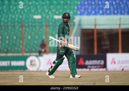 Litton Kumar Das lors du troisième match international T20 contre le Zimbabwe au stade Zahur Ahmed Chowdhury, Sagorika, Chattogram, Bangladesh, 7 mai, Banque D'Images