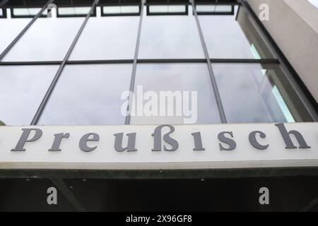 DAS Haus der Brandenburgisch-Preußischen Geschichte im Kutschstall am Neuen Markt in Potsdam, 29. Mai 2024. Mitte Juni soll das Haus in Brandenburg Museum für Zukunft, Gegenwart und Geschichte umbenannt werden. Umbenennung Haus der Brandenburgisch-Preußischen Geschichte *** la Maison de l'histoire de Brandebourg-Prusse dans le Kutschstall à Neuer Markt à Potsdam, 29 mai 2024 à la mi-juin, la maison sera rebaptisée Musée de Brandebourg pour l'avenir, le présent et l'histoire Renommer la Maison de l'histoire de Brandebourg-Prusse Banque D'Images