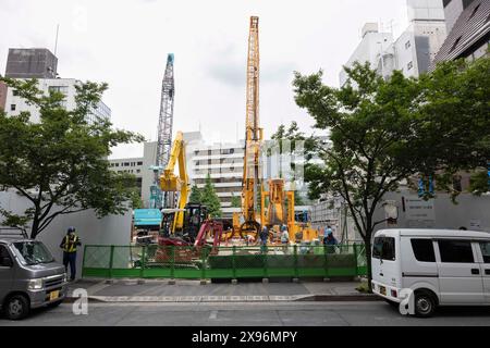 Tokyo, Japon. 23 mai 2024. Chantier de construction à Nihonbashi. (Photo de Stanislav Kogiku/SOPA images/Sipa USA) crédit : Sipa USA/Alamy Live News Banque D'Images