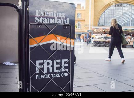 Londres, Royaume-Uni. 29 mai 2024. London Evening Standard a annoncé qu'il cesserait de publier son quotidien gratuit et passerait à une publication hebdomadaire, car il rapporte des pertes de 84,5 millions de livres au cours des six dernières années. Crédit : Vuk Valcic/Alamy Live News Banque D'Images