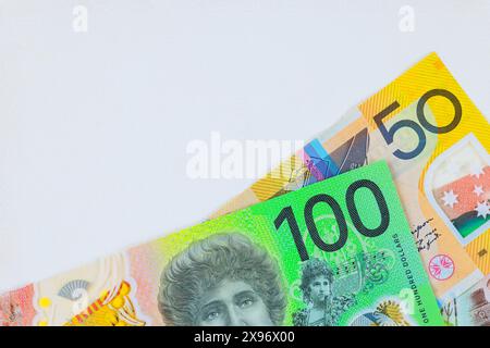 Il existe différentes dénominations de dollars australiens dans les billets de banque en polymère émis par la Banque nationale d'Australie Banque D'Images