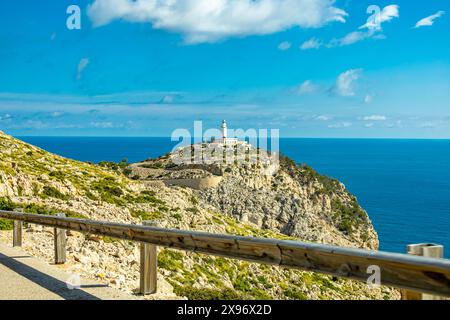 Sur le chemin du point culminant sur la belle île des Baléares Majorque - Cap de Formentor - Espagne Banque D'Images