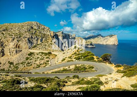 Sur le chemin du point culminant sur la belle île des Baléares Majorque - Cap de Formentor - Espagne Banque D'Images