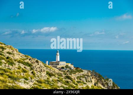 Sur le chemin du point culminant sur la belle île des Baléares Majorque - Cap de Formentor - Espagne Banque D'Images