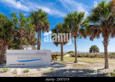 Panneau d'entrée de Siesta Key Beach à Sarasota, Floride, États-Unis. Banque D'Images