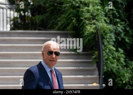 Washington, États-Unis. 29 mai 2024. Le président AMÉRICAIN Joe Biden sort de la Maison Blanche avant d'embarquer sur Marine One à Washington, DC, États-Unis, le mercredi 29 mai, 2024. mardi, la Maison Blanche a déclaré qu'une frappe israélienne sur un campement à Rafah, qui avait fait des dizaines de morts, était dévastatrice mais n'obligerait pas le Président Joe Biden à geler d'autres livraisons d'armes à destination du pays. Photographe : Al Drago/Pool/Sipa USA crédit : Sipa USA/Alamy Live News Banque D'Images