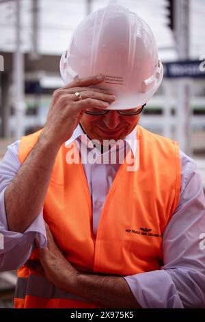 Varsovie, province de Mazovie, Pologne. 29 mai 2024. Ministre de l'infrastructure Dariusz Klimczak lors d'une conférence de presse conjointe à la gare de Warszawa Zachodnia sur le thème du développement ferroviaire en Pologne. (Crédit image : © Maciek Jazwiecki/ZUMA Press Wire) USAGE ÉDITORIAL SEULEMENT! Non destiné à UN USAGE commercial ! Banque D'Images