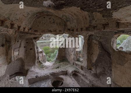 Ruine historique de l'église de la grotte à Soğanlı Ören Yeri cappadoce Banque D'Images