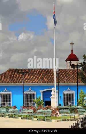 324 le Musée provincial, installé dans un bâtiment colonial du milieu du XVIIIe siècle sur le parc Parque Serafin Sanchez côté ouest. Sancti Spiritus-Cuba. Banque D'Images