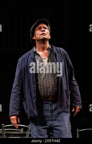 Londres, 29 mai 2024, Dominic West, A View from the Bridge, Theatre Royal Haymarket, Lou Morris/Alamy Live News Banque D'Images