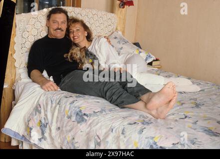 STACY KEACH MALGOSIA TOMASSI avec Pancho 1988.f5841.(image crédit : © James M. Kelly/ZUMA Wire) USAGE ÉDITORIAL SEULEMENT! Non destiné à UN USAGE commercial ! Banque D'Images