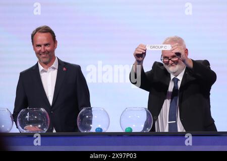 Zagreb, Croatie. 29 mai 2024. Entraîneur-chef de l'équipe nationale de Croatie de handball Dagur Sigurdsson et Président de l'Association danoise de handball et Président de la Commission d'organisation et de compétition (COC) de l'IHF Per Bertelsen lors du tirage final de la Coupe du monde de l'IHF 2025 au Vatroslav Lisinski Music Hall à Zagreb, Croatie, le 29 mai 2024. Photo : Luka Batelic/PIXSELL crédit : Pixsell/Alamy Live News Banque D'Images