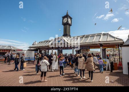 Brighton, le 27 mai 2024 : depuis cette semaine, Brighton’s Palace Pier facturera 1 £ de frais d’entrée par personne pour la première fois depuis 1984. Admission wil Banque D'Images