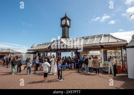 Brighton, le 27 mai 2024 : depuis cette semaine, Brighton’s Palace Pier facturera 1 £ de frais d’entrée par personne pour la première fois depuis 1984. Admission wil Banque D'Images