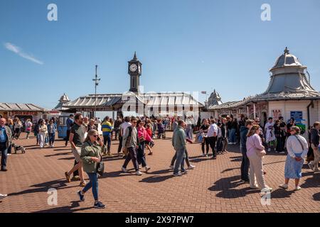 Brighton, le 27 mai 2024 : depuis cette semaine, Brighton’s Palace Pier facturera 1 £ de frais d’entrée par personne pour la première fois depuis 1984. Admission wil Banque D'Images