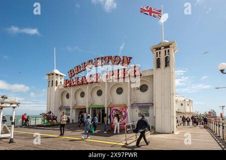 Brighton, le 27 mai 2024 : depuis cette semaine, Brighton’s Palace Pier facturera 1 £ de frais d’entrée par personne pour la première fois depuis 1984. Admission wil Banque D'Images