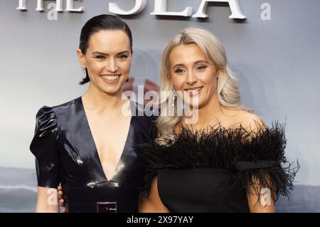 Londres, Royaume-Uni. 29 mai 2024. Daisy Ridley et Siobhan-Marie O'Connor assistent à Disney Young Woman and the Sea au Curson's Mayfair le 29 mai 2024 à Londres, au Royaume-Uni. Crédit : S.A. / Alamy Live News Banque D'Images