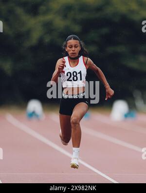 Stratford, Royaume-Uni. 26 mai 2024. Amari Cambridge de Gloucester A.C. en action lors du Round 1 Heat 12 dans les 100mW du Stratford Speed Grand Prix 2024. Crédit : George Tewkesbury/Alamy Live News Banque D'Images